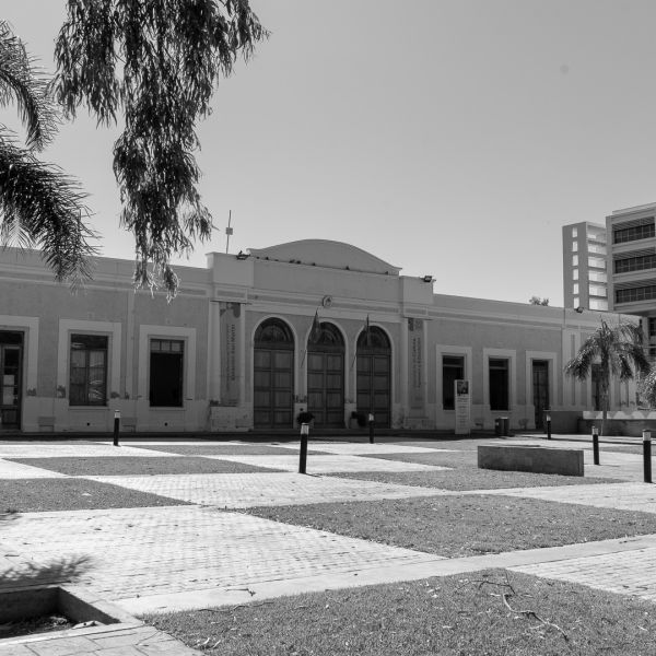 Donde el metal se vuelve abrazo, muestra de Oscar Fontalvo en el Centro Cultural Estación San Martín
